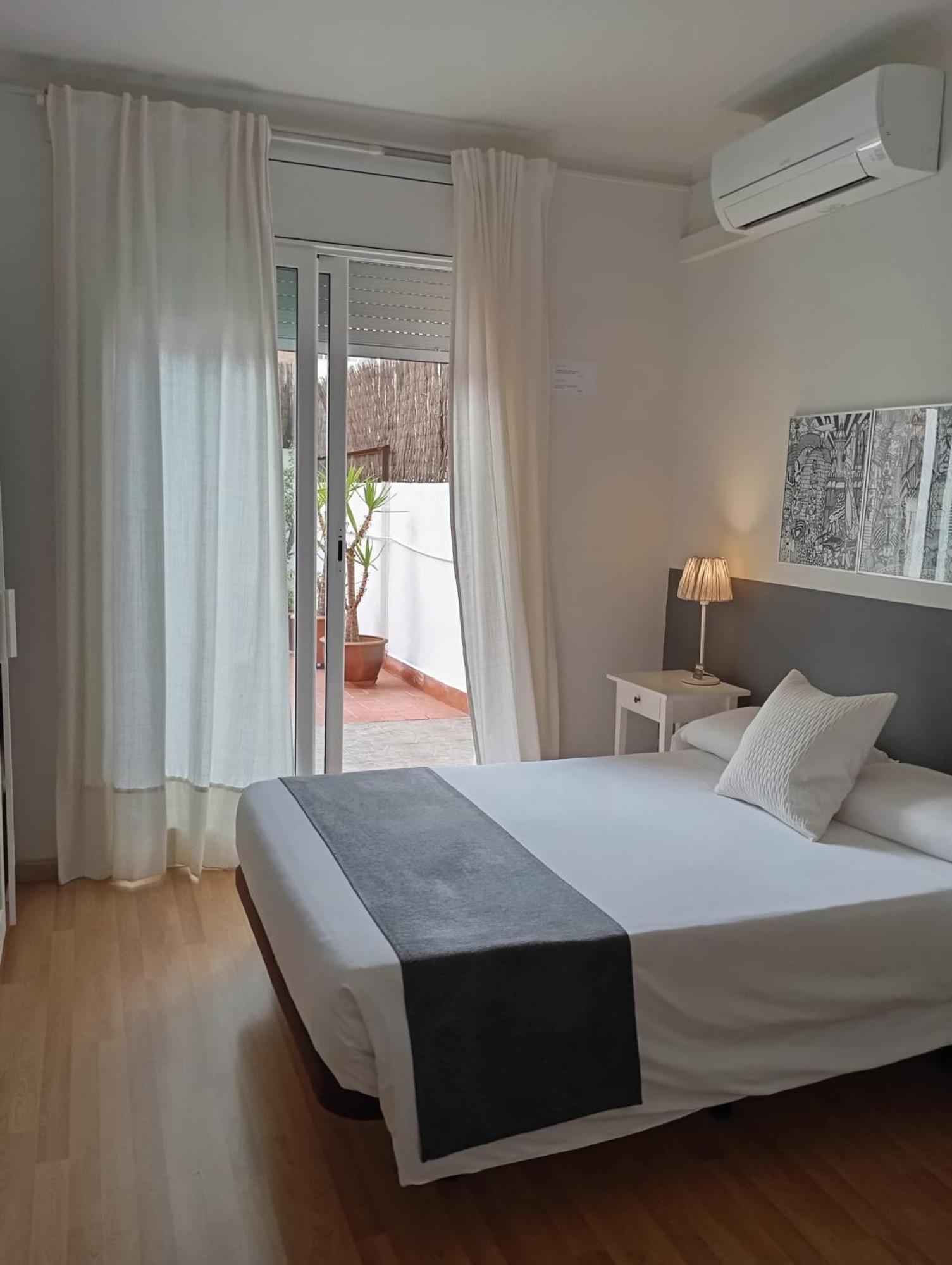 El Ninot Hostel