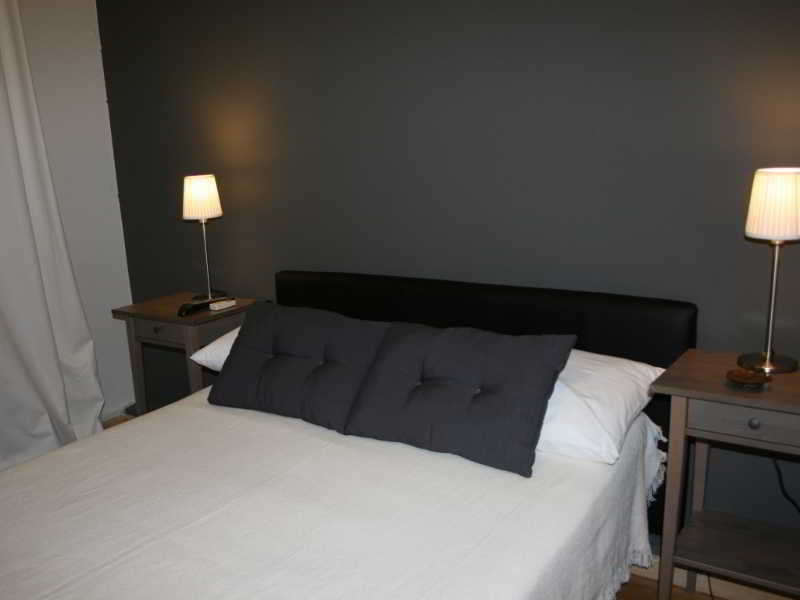 El Ninot Hostel Barcelona